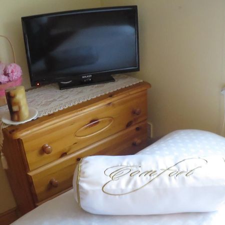 Derghaven B&B, Hostel & Self Catering Scarriff  Δωμάτιο φωτογραφία