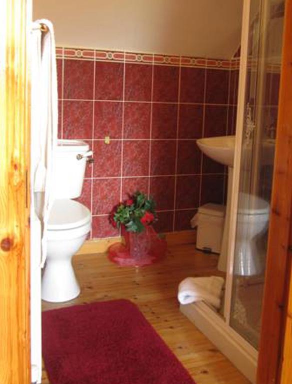 Derghaven B&B, Hostel & Self Catering Scarriff  Δωμάτιο φωτογραφία