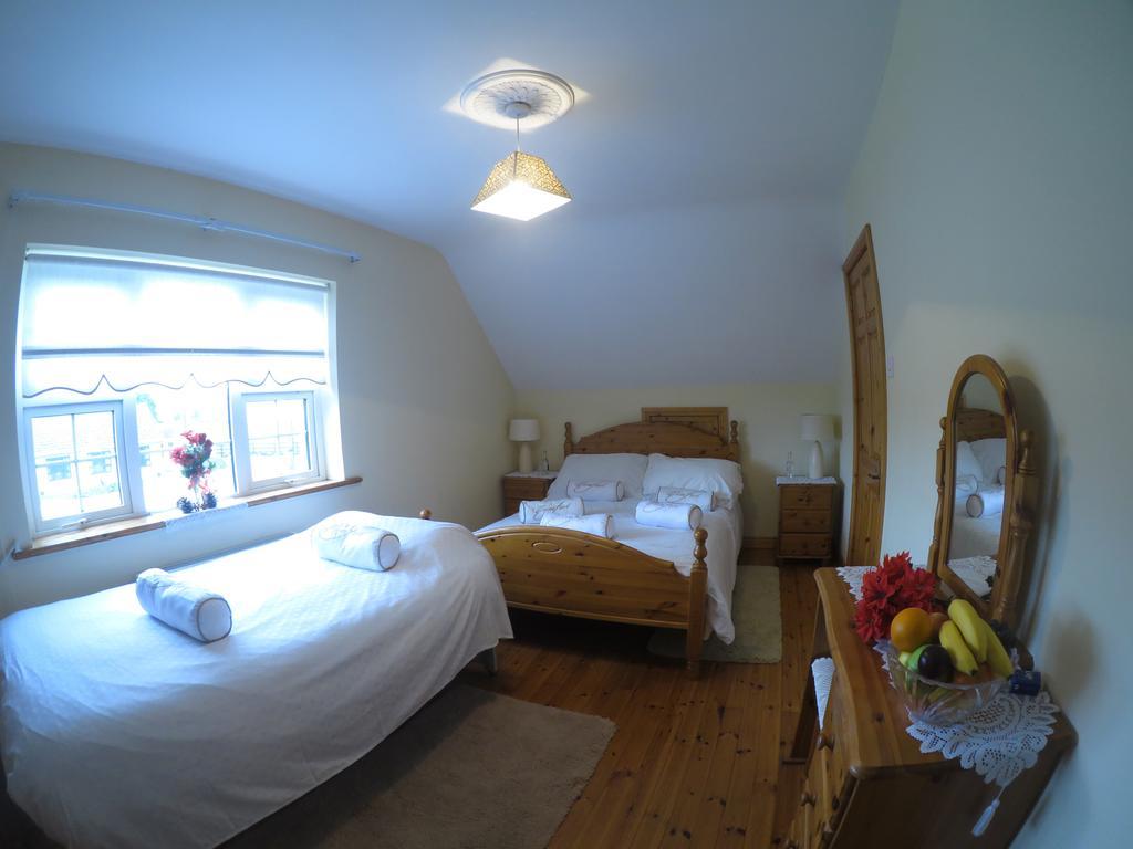 Derghaven B&B, Hostel & Self Catering Scarriff  Δωμάτιο φωτογραφία